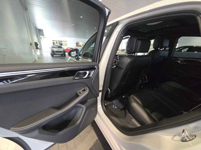 2026 Porsche Macan Macan S