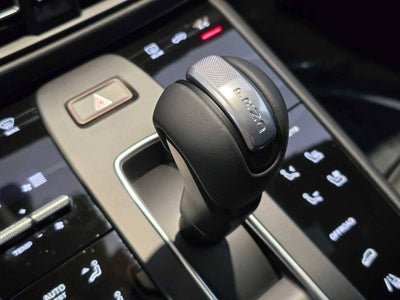 2025 Porsche Macan S