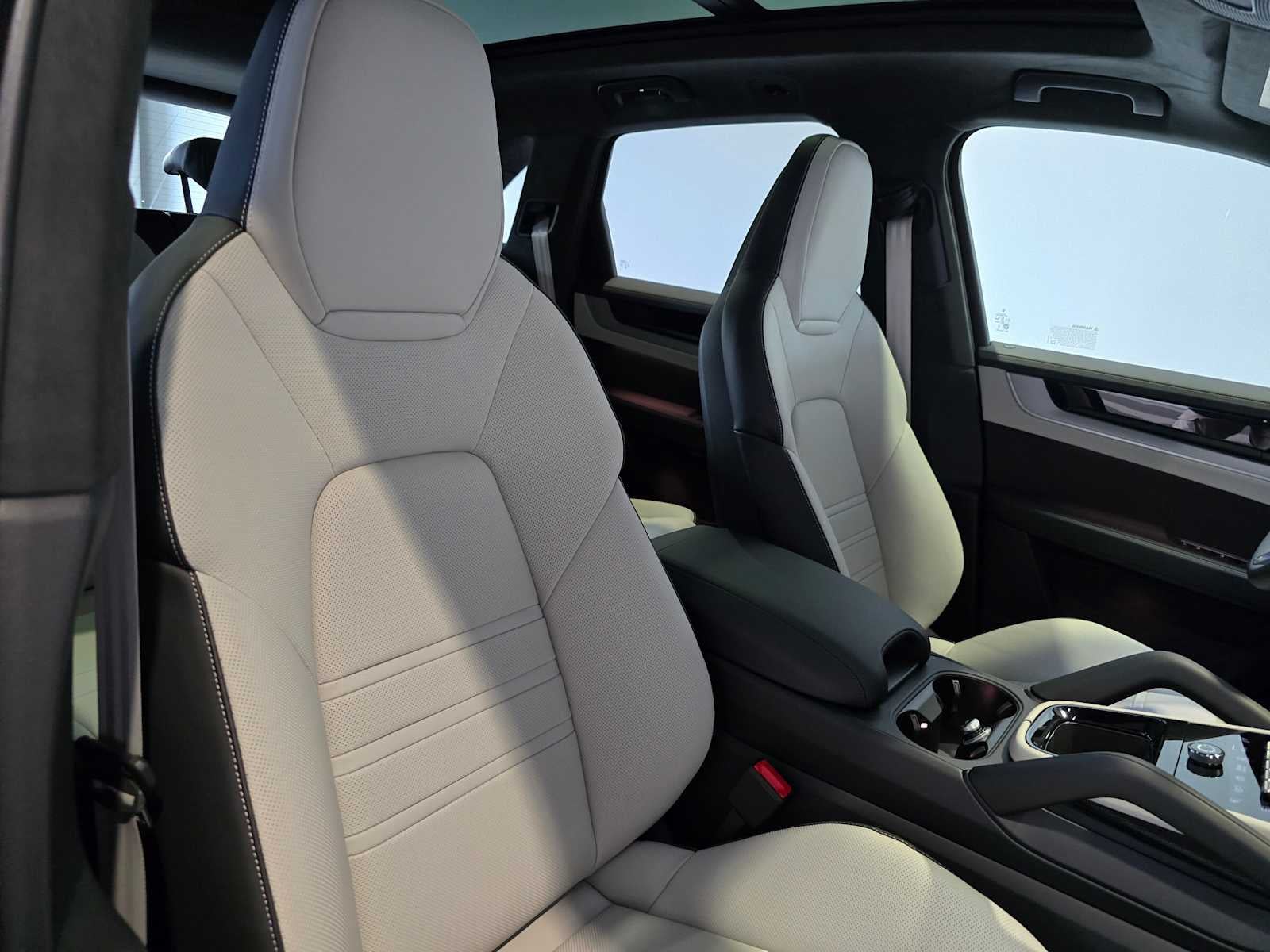 2026 Porsche Cayenne Cayenne GTS