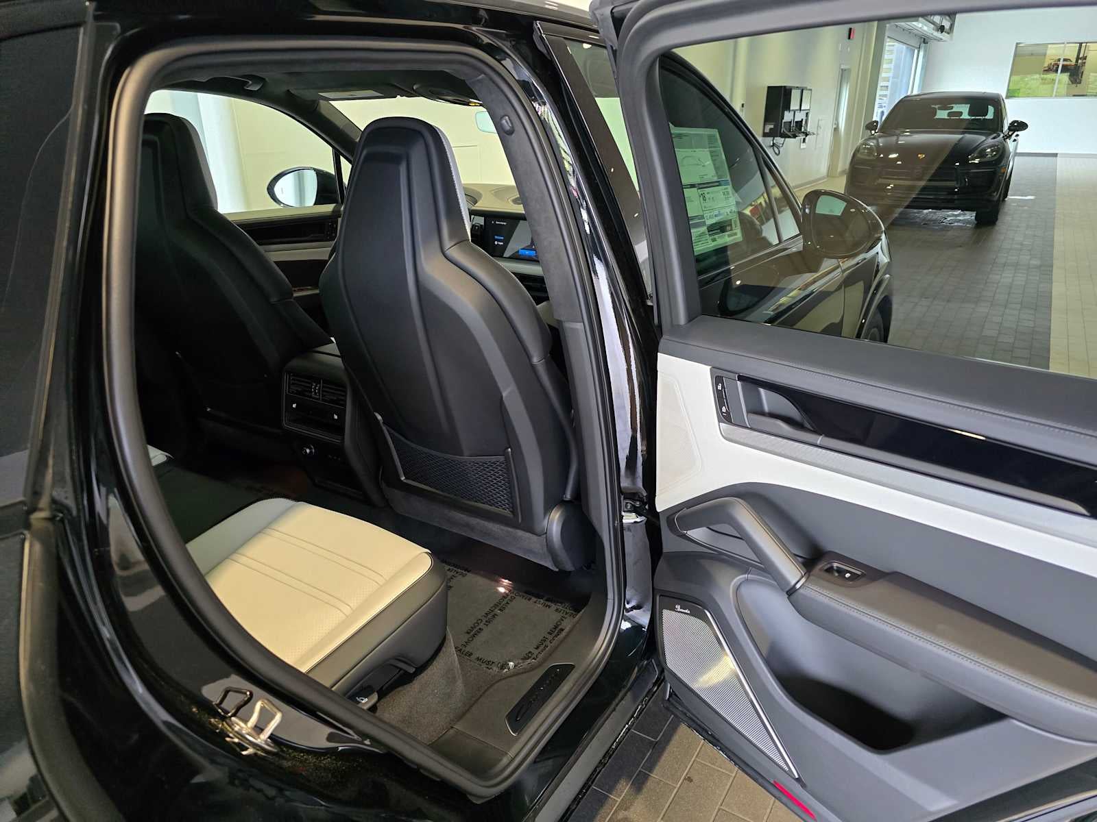 2026 Porsche Cayenne Cayenne GTS