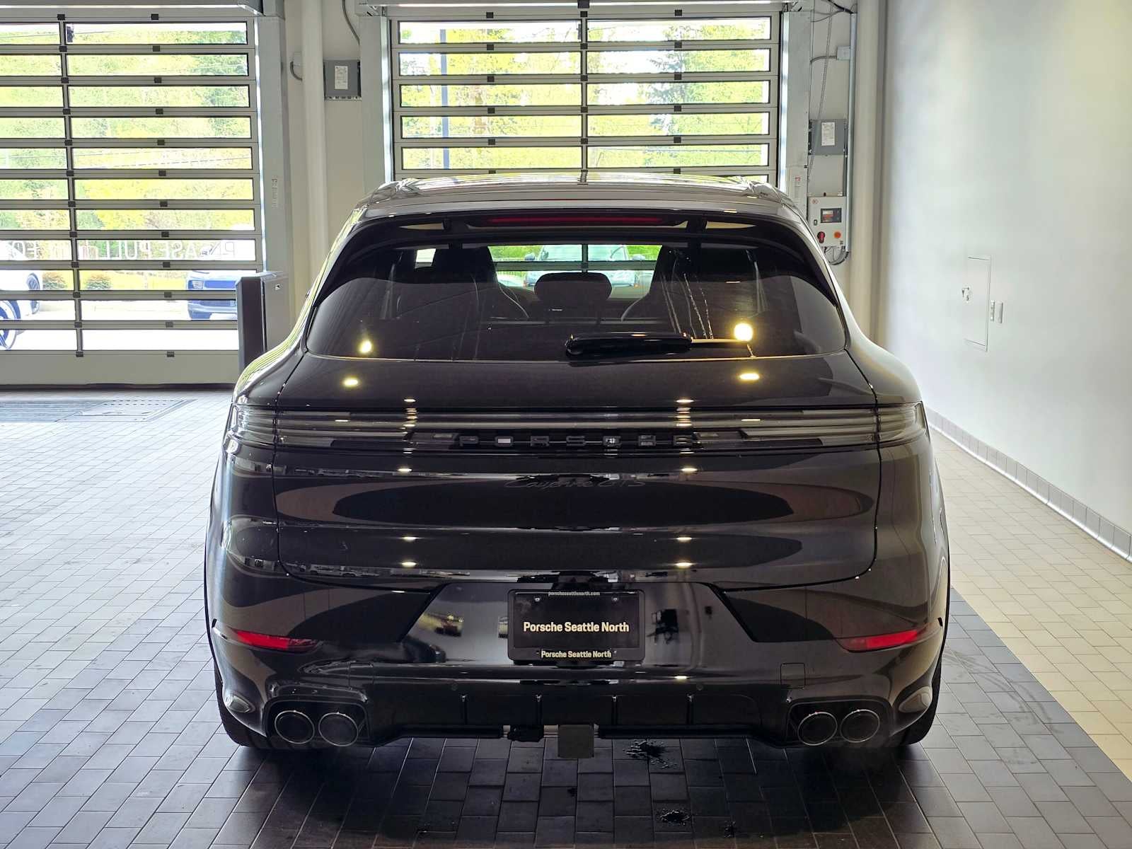 2026 Porsche Cayenne Cayenne GTS