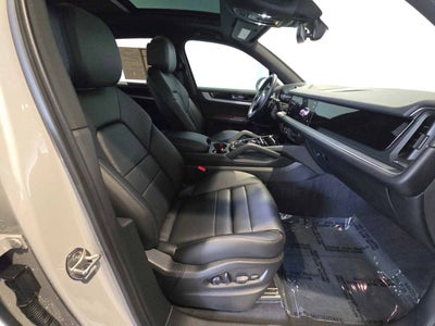 2024 Porsche Cayenne S