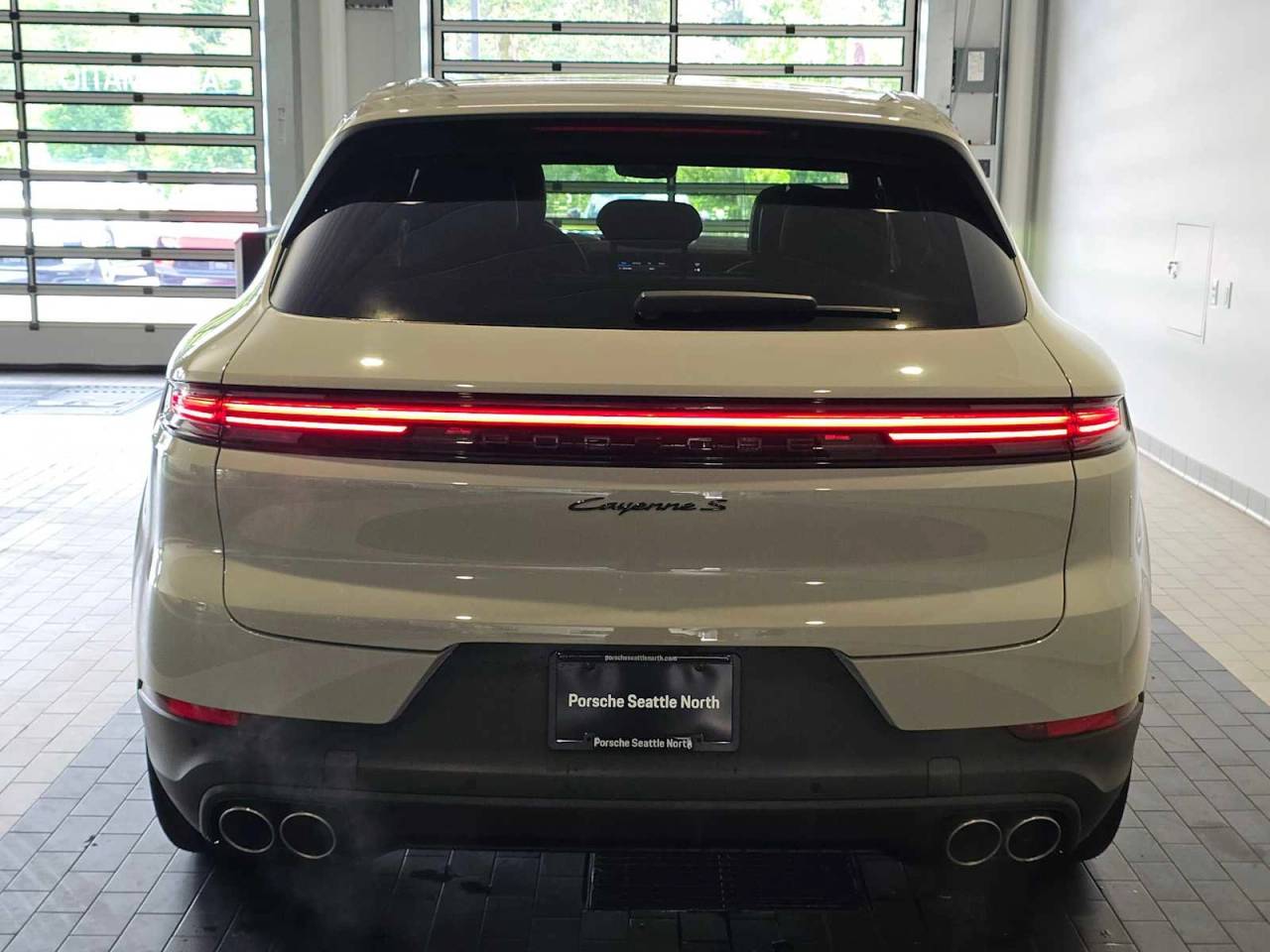 2024 Porsche Cayenne S