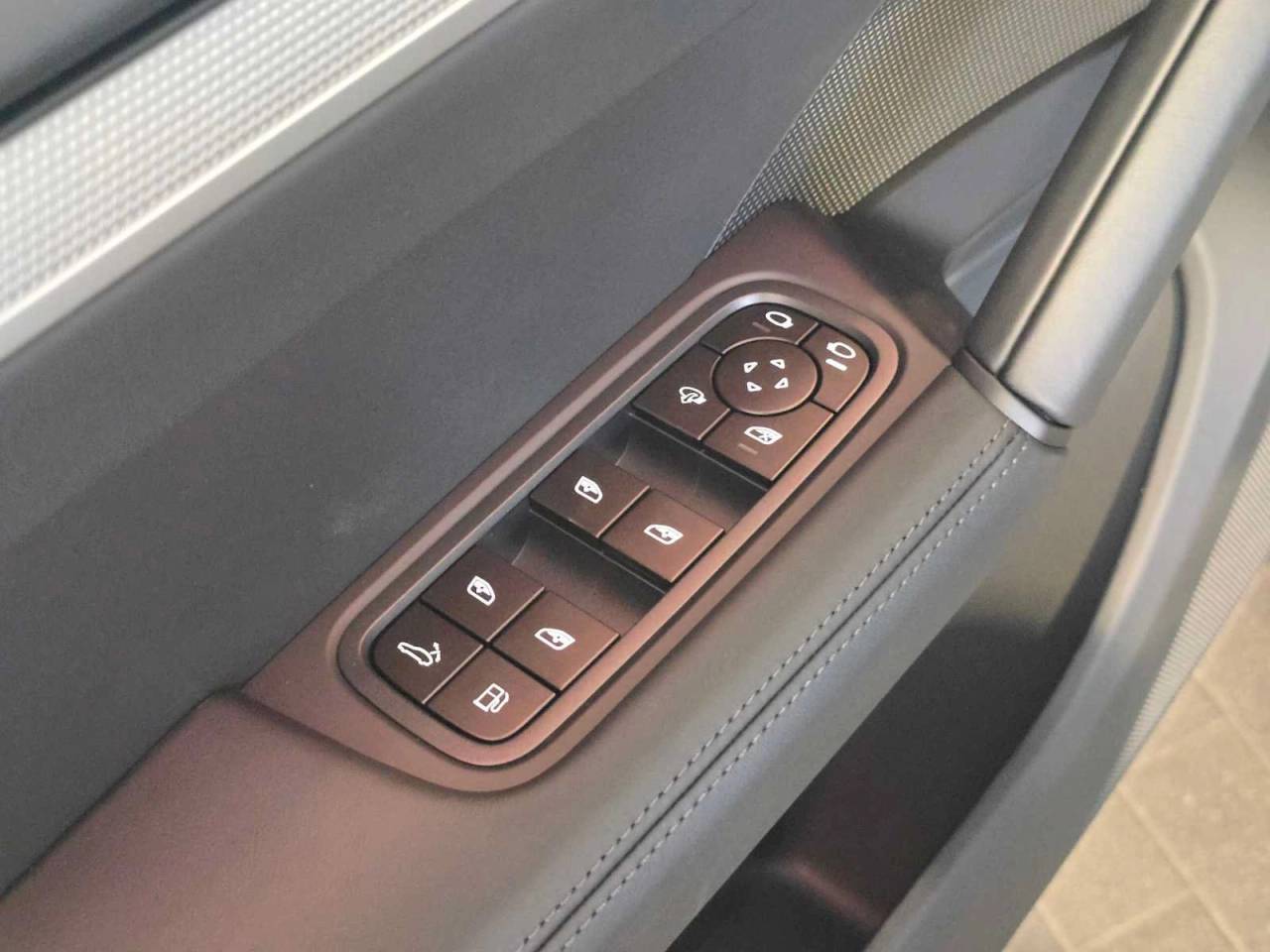2026 Porsche Cayenne Cayenne E-Hybrid Coupe