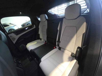 2026 Porsche Cayenne Cayenne GTS Coupe