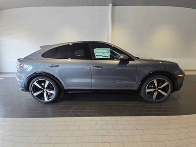 2026 Porsche Cayenne Cayenne GTS Coupe