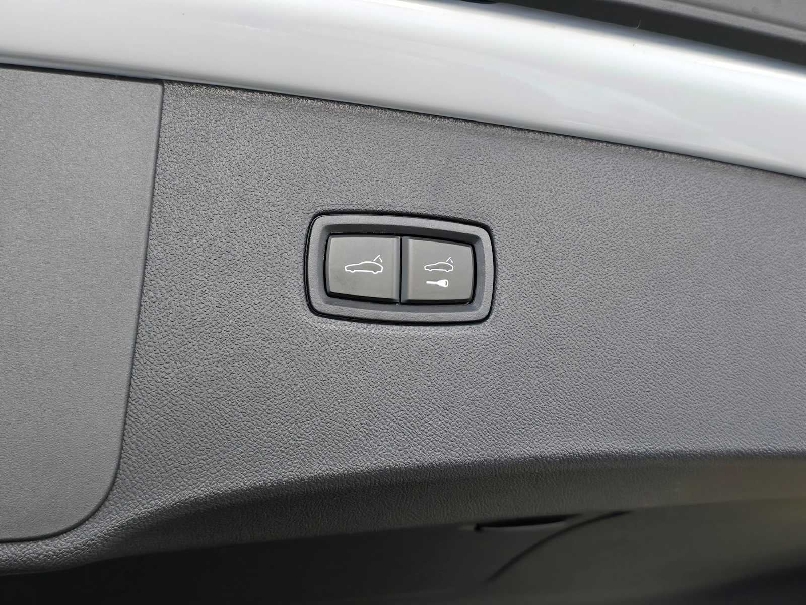 2025 Porsche Cayenne S