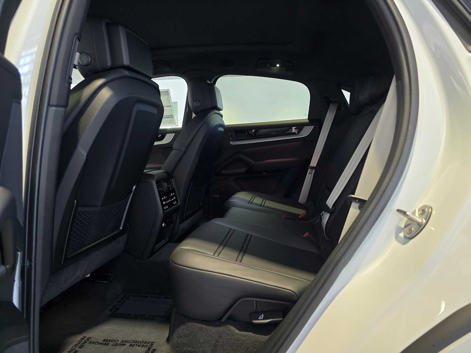 2025 Porsche Cayenne S