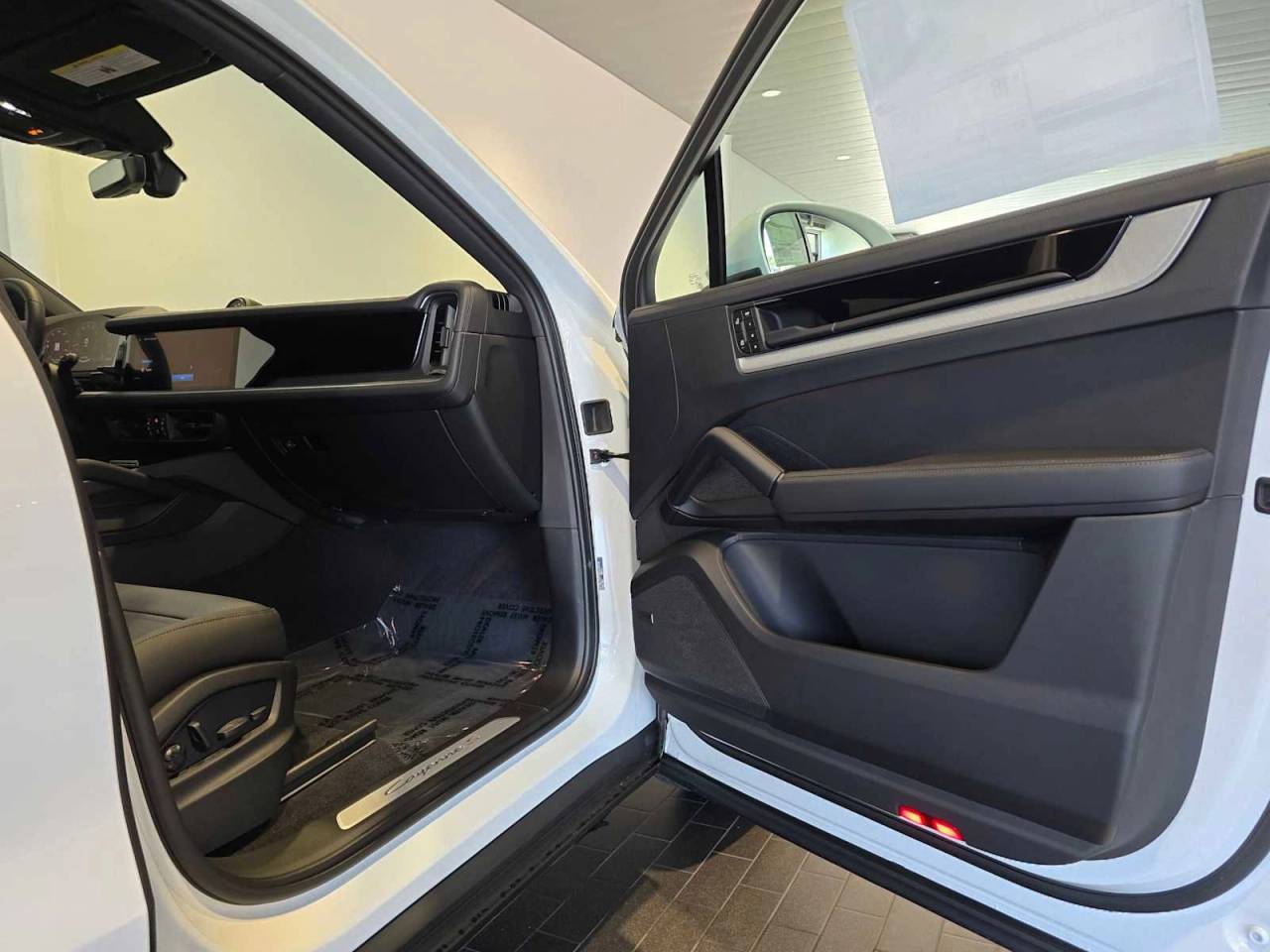 2025 Porsche Cayenne S