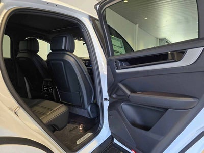 2025 Porsche Cayenne S