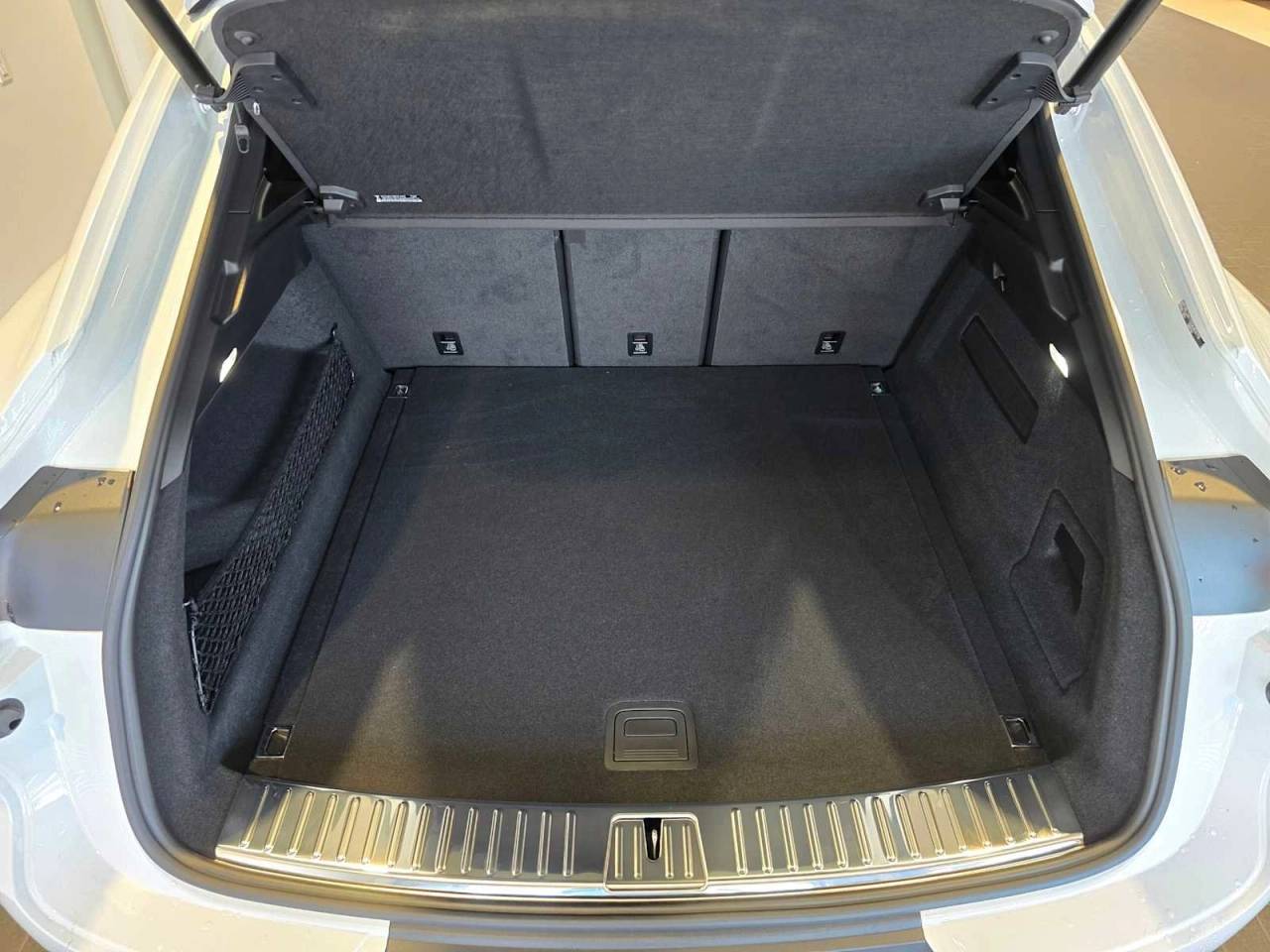 2025 Porsche Cayenne S