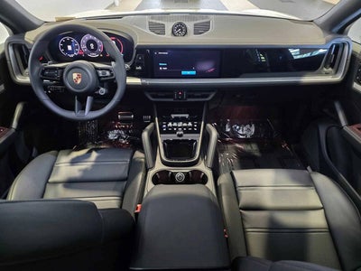 2025 Porsche Cayenne S
