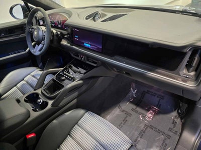 2026 Porsche Cayenne Turbo E-Hybrid