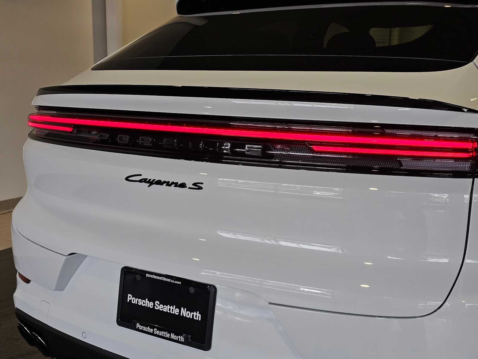 2025 Porsche Cayenne S E-Hybrid