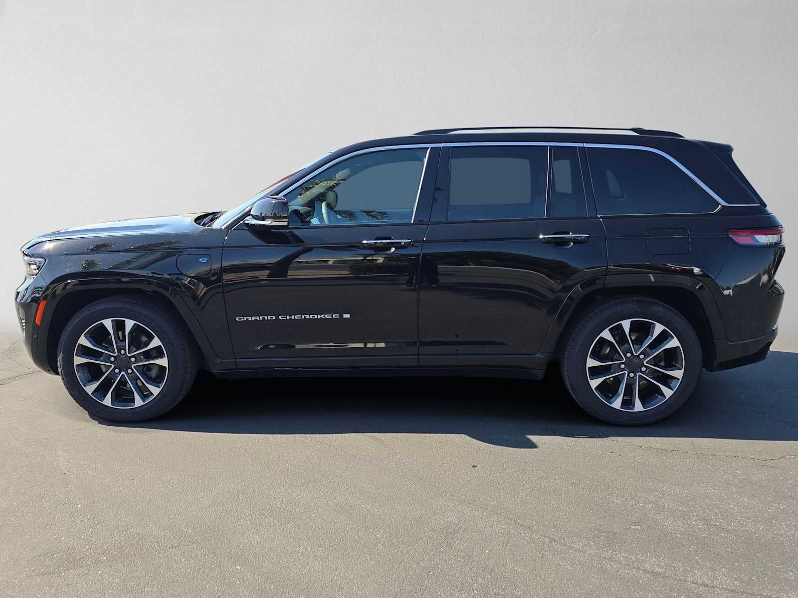 2022 Jeep Grand Cherokee 4xe Overland
