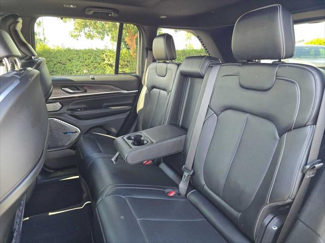 2022 Jeep Grand Cherokee 4xe Overland
