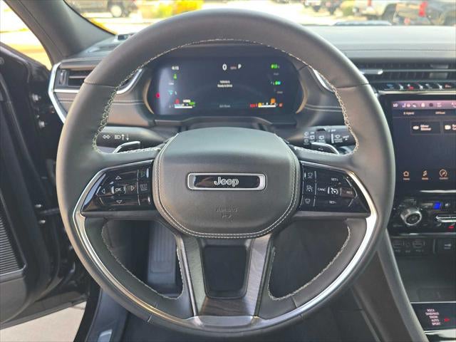 2022 Jeep Grand Cherokee 4xe Overland