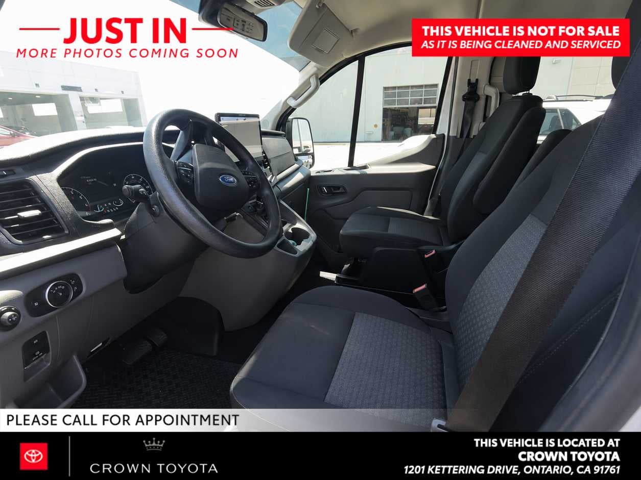 2023 Ford Transit Passenger Wagon XLT