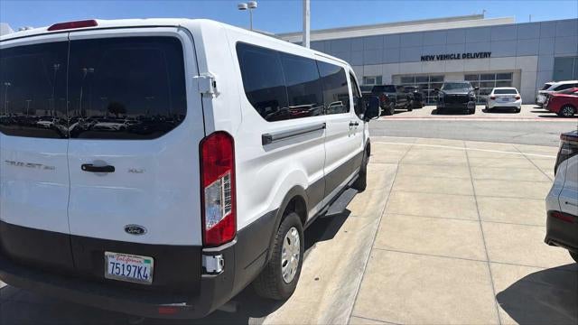 2023 Ford Transit Passenger Wagon XLT