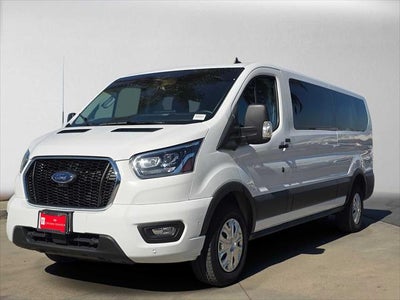 2023 Ford Transit Passenger Wagon XLT