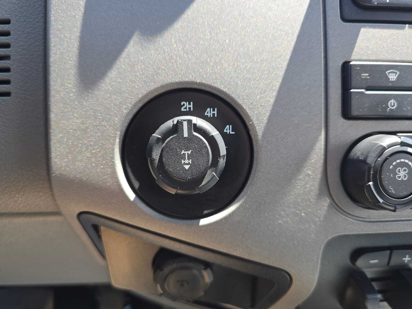 2013 Ford Super Duty F-250 SRW XLT