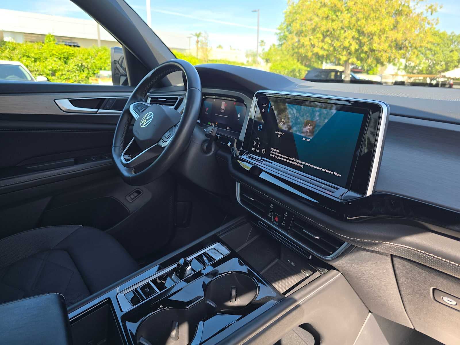 2024 Volkswagen Atlas Cross Sport 2.0T SE w/Technology