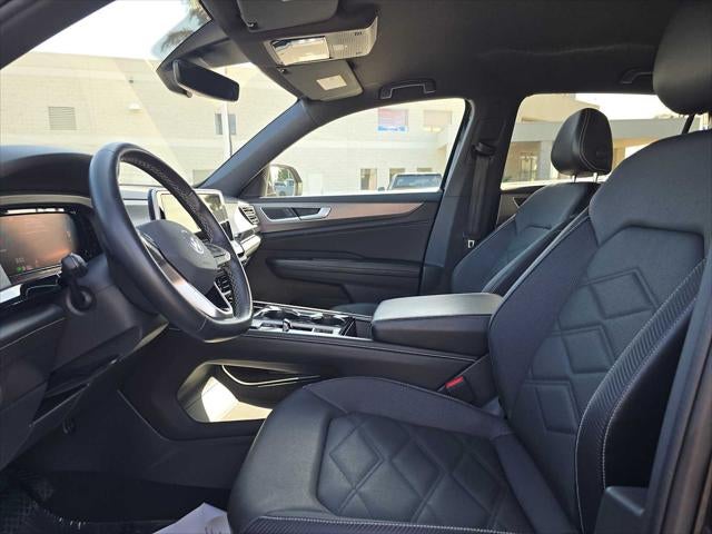 2024 Volkswagen Atlas Cross Sport 2.0T SE w/Technology