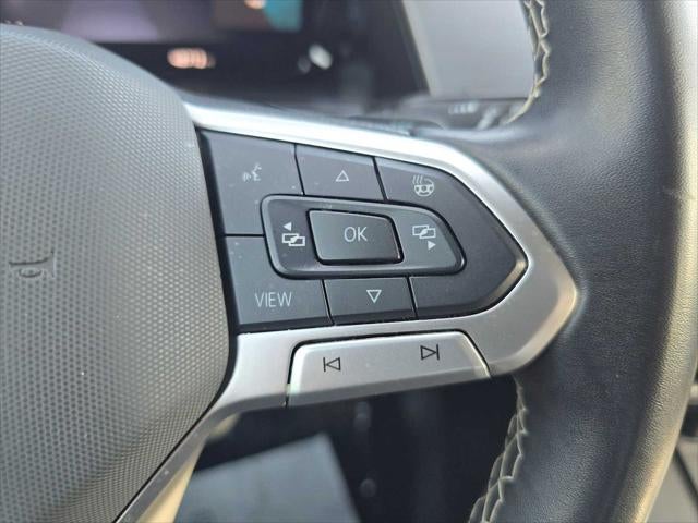 2024 Volkswagen Atlas Cross Sport 2.0T SE w/Technology