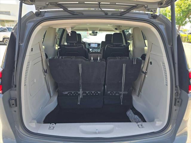 2023 Chrysler Pacifica Hybrid Touring L