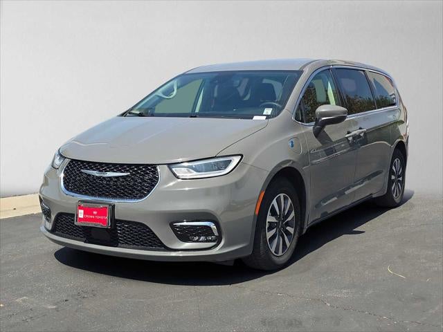 2023 Chrysler Pacifica Hybrid Touring L
