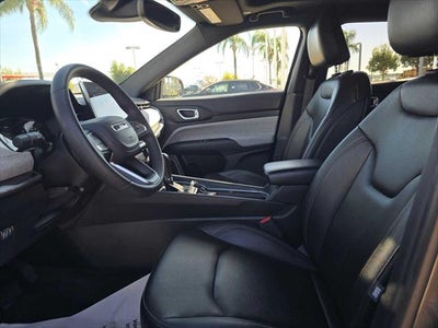 2023 Jeep Compass Latitude Lux