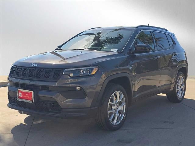 2023 Jeep Compass Latitude Lux