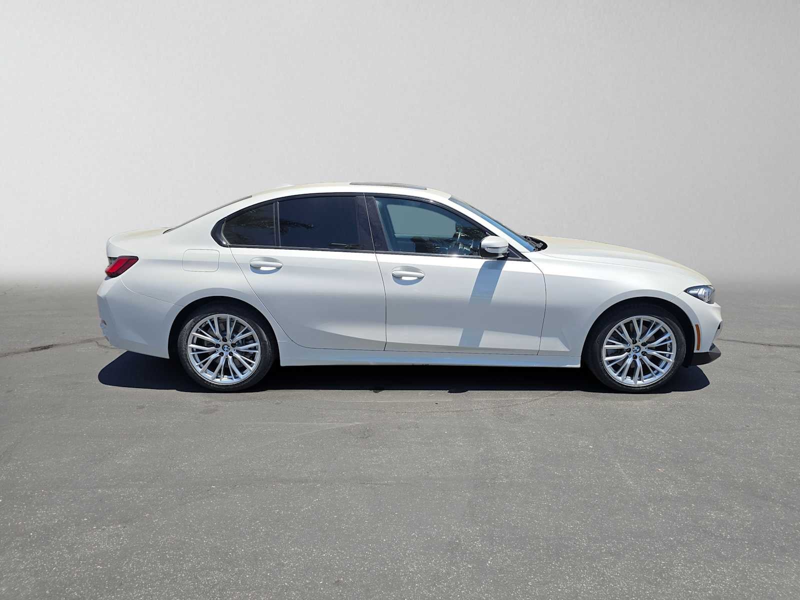 2023 BMW 330i xDrive 330i xDrive
