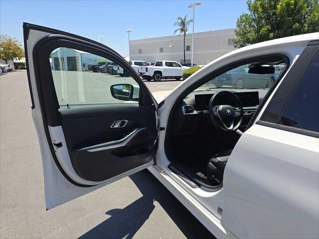 2023 BMW 330i xDrive 330i xDrive