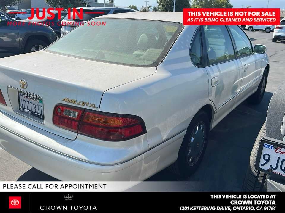 1999 Toyota Avalon XL