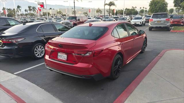 2025 Toyota Camry SE