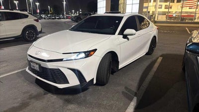 2025 Toyota Camry SE