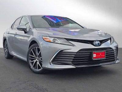 2024 Toyota Camry Hybrid XLE