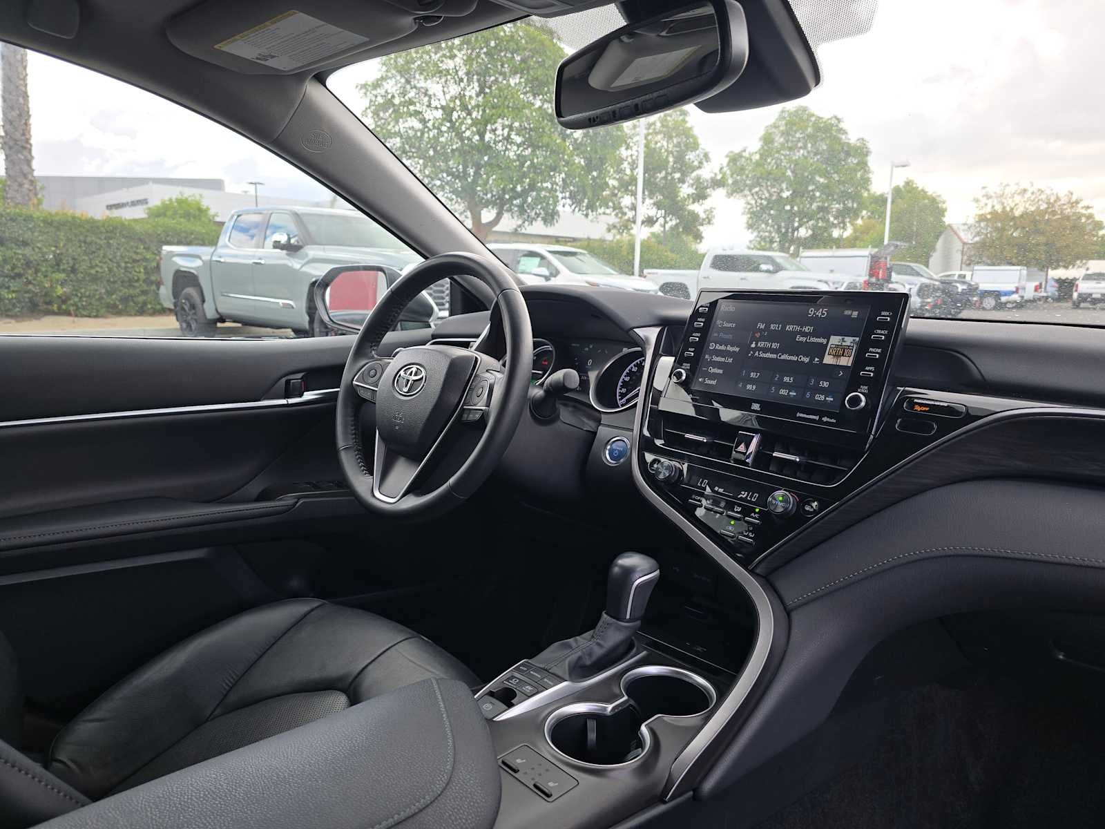 2024 Toyota Camry Hybrid XLE