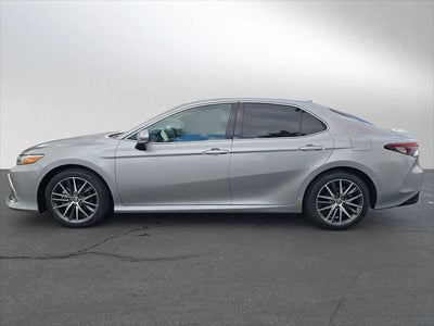 2024 Toyota Camry Hybrid XLE
