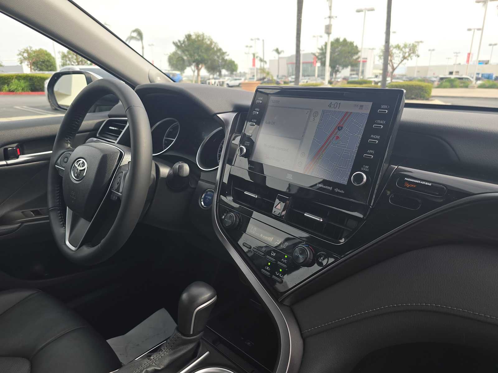 2023 Toyota Camry Hybrid XLE