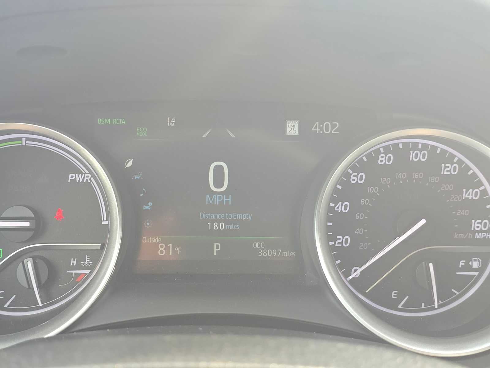 2023 Toyota Camry Hybrid XLE