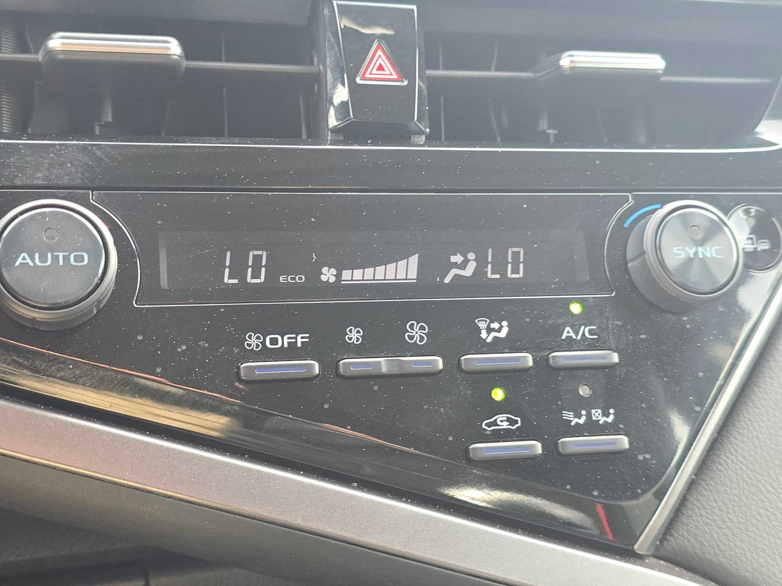 2023 Toyota Camry Hybrid XLE