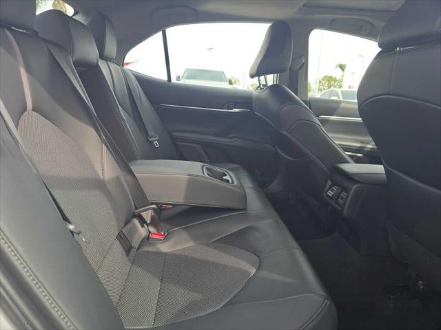 2023 Toyota Camry Hybrid XLE