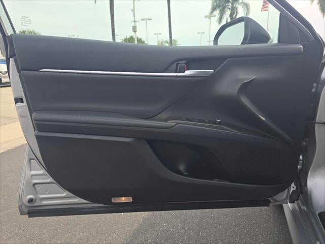 2023 Toyota Camry Hybrid XLE