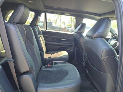 2024 Toyota Grand Highlander Hybrid MAX Platinum
