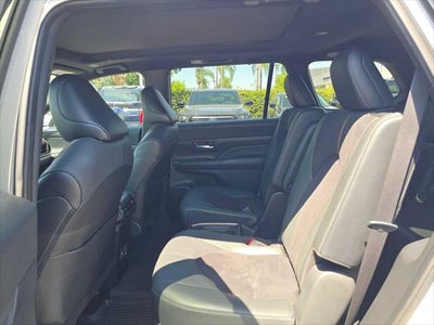 2024 Toyota Grand Highlander Hybrid MAX Platinum