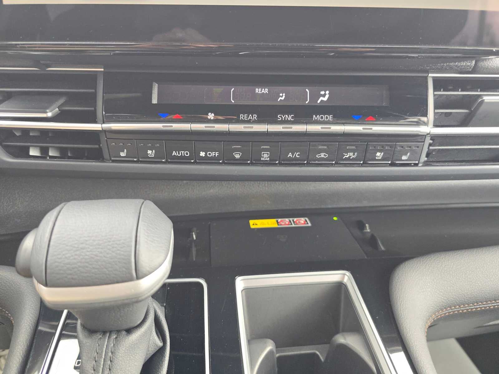 2025 Toyota Sienna Platinum