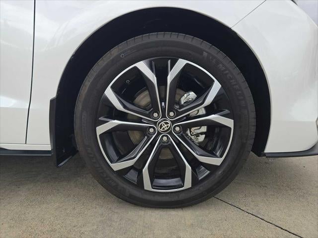 2025 Toyota Sienna Platinum