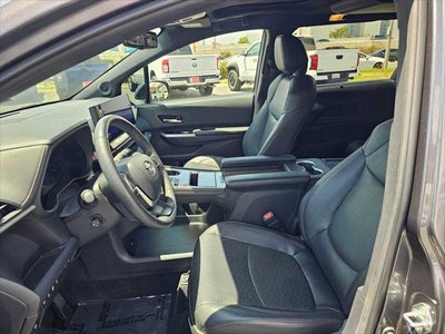 2025 Toyota Sienna Platinum